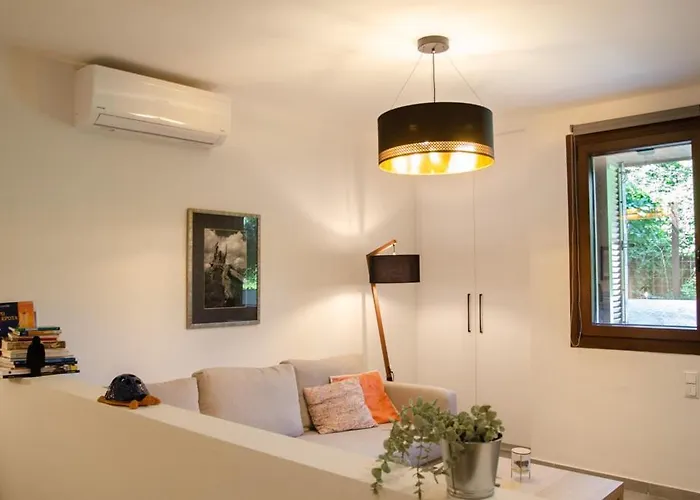 μαϊστρος House Apartament *