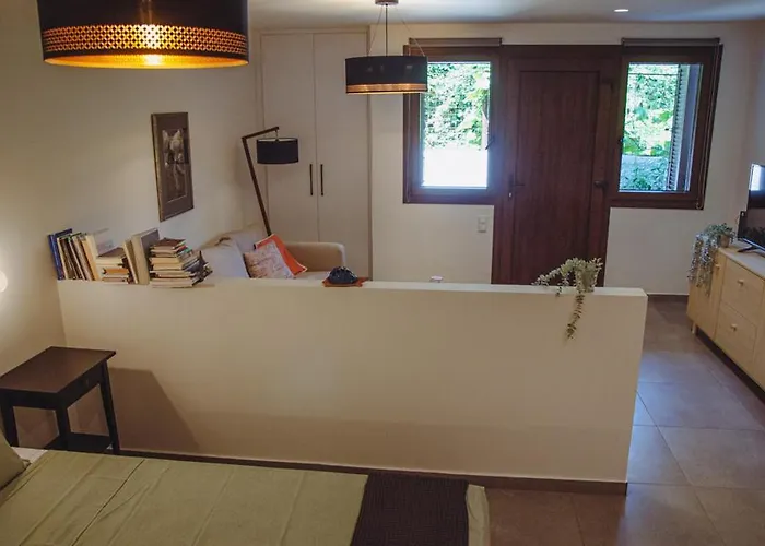 Apartament μαϊστρος House