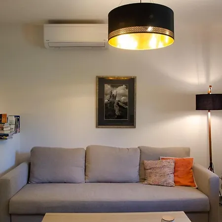 Apartamento μαϊστρος House