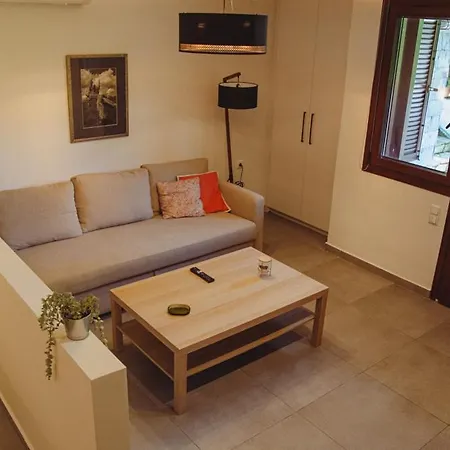 μαϊστρος House Apartment